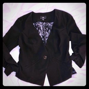 Lace back, crop jacket